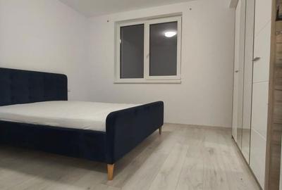 Casă cu 2 camere cu Canalizare în Central