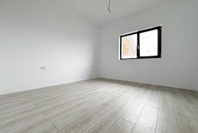 Casa individuala 4 camere,648mp teren,93mp utili, asfalt -Mosnita Noua - 6