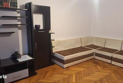 Apartament cu 3 camere în Central - 2
