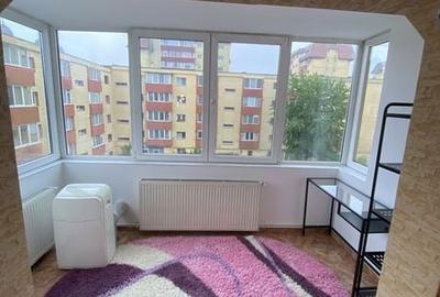 Apartament cu 3 camere în Triaj - 2
