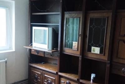 Garsoniera zona Traian etaj 2 in T - 4