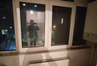 Apartament trei camere, decomandat, balcon, etaj 4 din 10, Narcisa - 2