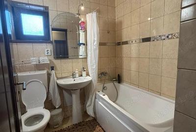 Inchiriez apartament in vila - 3