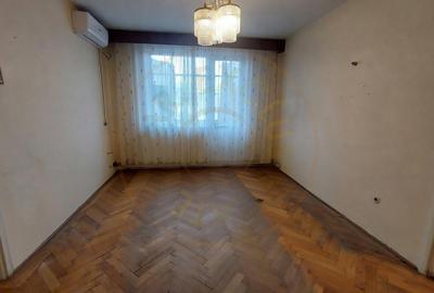 Apartament cu 3 camere semidecomandat în Calea București - 7