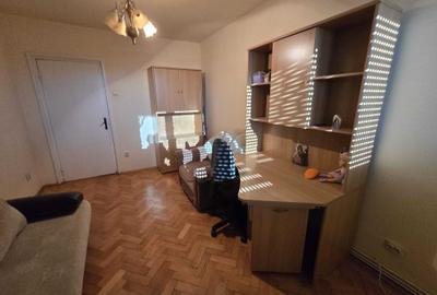 Apartament cu 2 camere decomandat în Exterior Vest