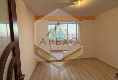 Apartament cu 3 camere decomandat în Florilor - 1