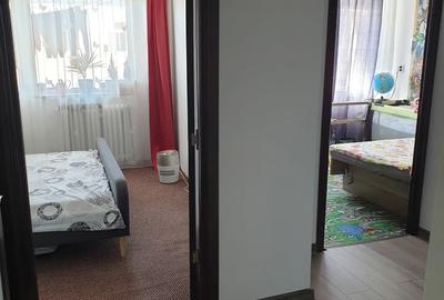 Apartament cu 3 camere decomandat în Bumbești-Jiu - 3