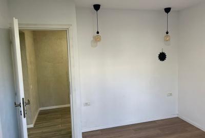 Apartament cu 3 camere decomandat în Titan - 3