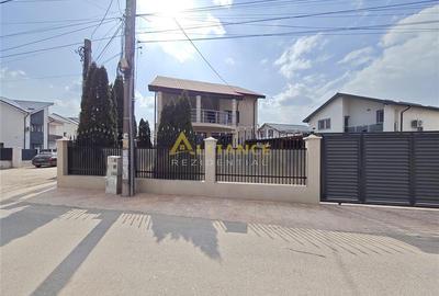 Casă individuală cu 9 camere cu Teren 450 Mp în Berceni