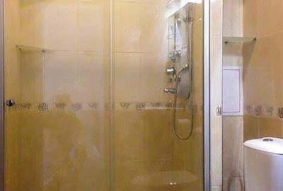 Garsonieră în Titan