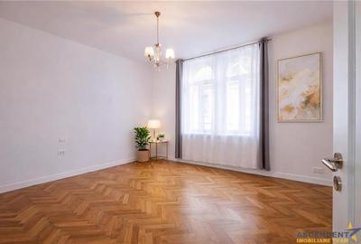 Apartament cu 4 camere decomandat în Centrul Civic - 2
