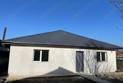 Casă cu 3 camere cu Teren 400 Mp în Bălăceanca - 1