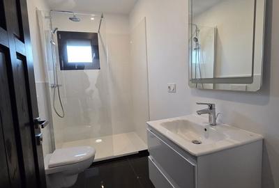 Casă cu 5 camere cu Teren 2867 Mp în Păunești - 7