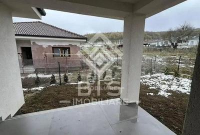 Case de vanzare Dealul Jelnei - 2