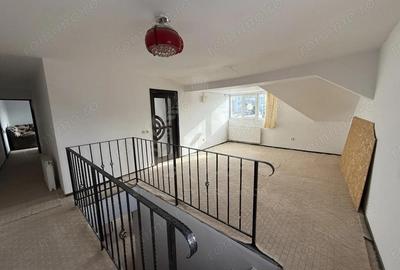 Spațiu comercial, de 240 mp, în Central - 3