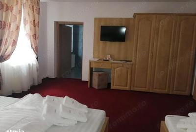 Spațiu comercial, de 1,000 mp, în Central - 2