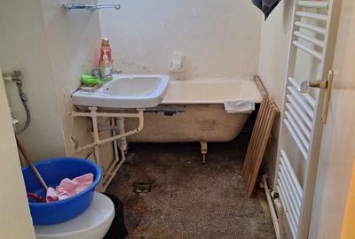 Apartament cu 2 camere decomandat în Piața Centrală - 6