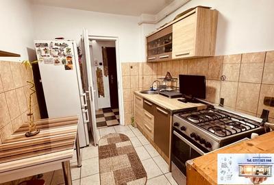 De vanzare apartament cu 2 camere in Micro 16 - 4
