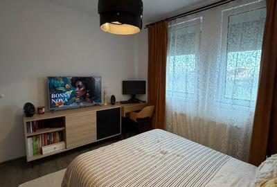 Apartament cu 3 camere în Micro 16 - 6