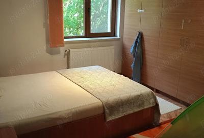 DIRECT DE LA PROPIETAR Apartament cu 3 camere decomandate de vanzare Zona Soarelui,! .Pre? 120.000 - 7