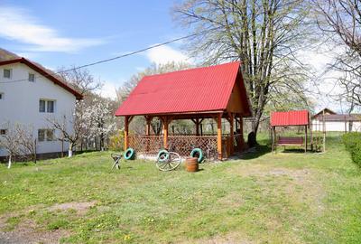 Casă cu 4 camere în Costești - 3