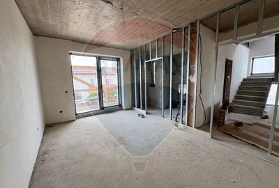 Vila frumoasa cu 5 camere, 700 mp currte si pompa de caldura - Saftica - 4