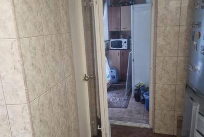 Apartament cu 3 camere semidecomandat în Unirii Sud - 3