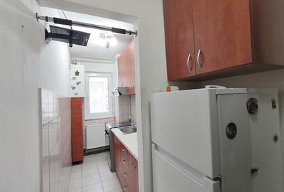 Apartament cu 2 camere semidecomandat, mobilat în Florilor - 6