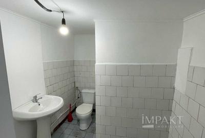 Spațiu comercial, de 80 mp, în Central - 7