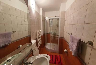 Apartament cu 4 camere în Central - 1