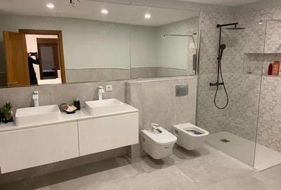 Casă cu 4 camere cu Canalizare în Cetate