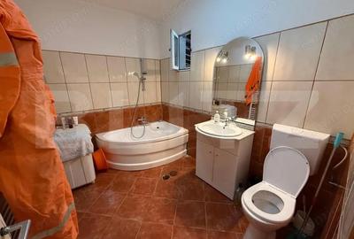 Casă cu Teren 2800 Mp în Păulești - 10