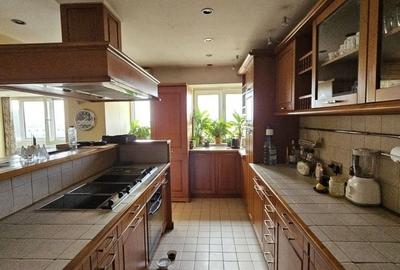 Apartament cu 4 camere în Decebal - 11