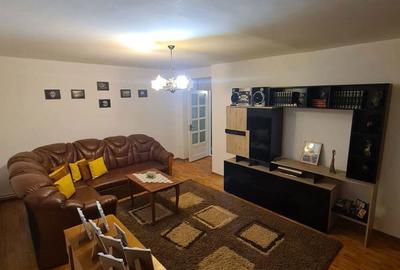 Direct proprietar, apartament, 4 camere cu boxa in acte - 1