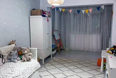 Apartament cu 3 camere semidecomandat în Gojdu - 5