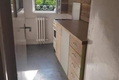 Apartament cu 2 camere semidecomandat în Nufărul