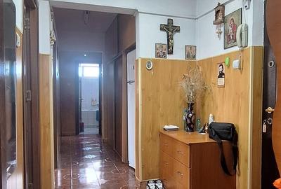 OCAZIE ! TOMIS NORD 3 CAMERE DECOMANDATE IMBUNATATIT GAZE MOBILAT 109.900 E - 6