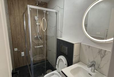 Apartament cu 3 camere în Central - 1