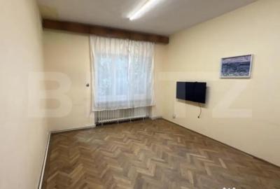 Apartament cu 5 camere decomandat în Central - 2