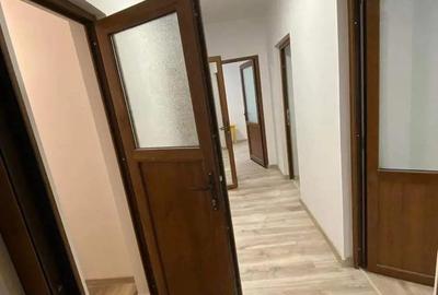 Casa de inchiriat poate fi folosit spa?iu, birouri sau locuit Aproape de centru - 1