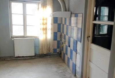 Casă cu 5 camere în Central - 1