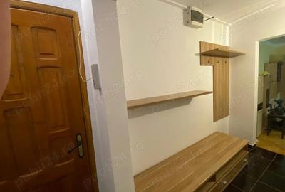 Inchiriez apartament cu 3 camere (zona Spital Jude?ean) - 10