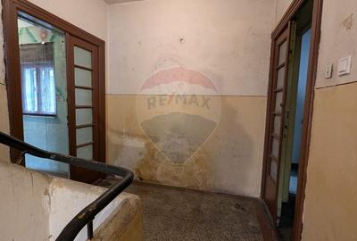 Casă cu 11 camere cu Teren 330 Mp în Iancului - 20