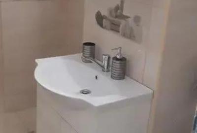 Ofer spre vanzare garsoniera in zona Eroi Revolutiei - 1