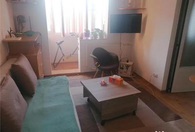 Apartament cu 2 camere semidecomandat în Dacia