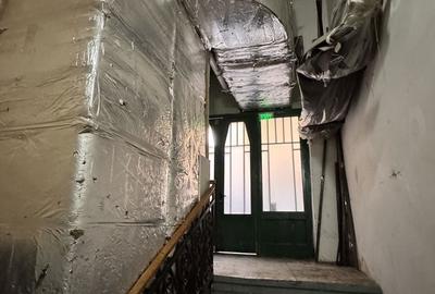 Spațiu comercial, de 520 mp, în Central - 15