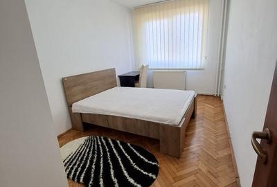 Apartament cu 3 camere decomandat în Gruia - 3