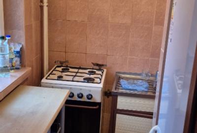 Vand apartament 2 camere semidecomandat zona Valea Rosie - 2