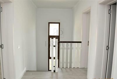 Duplex cu 4 camere cu Canalizare în Dumbrăvița - 18