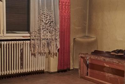 Rond Universitate - Universitate - 3